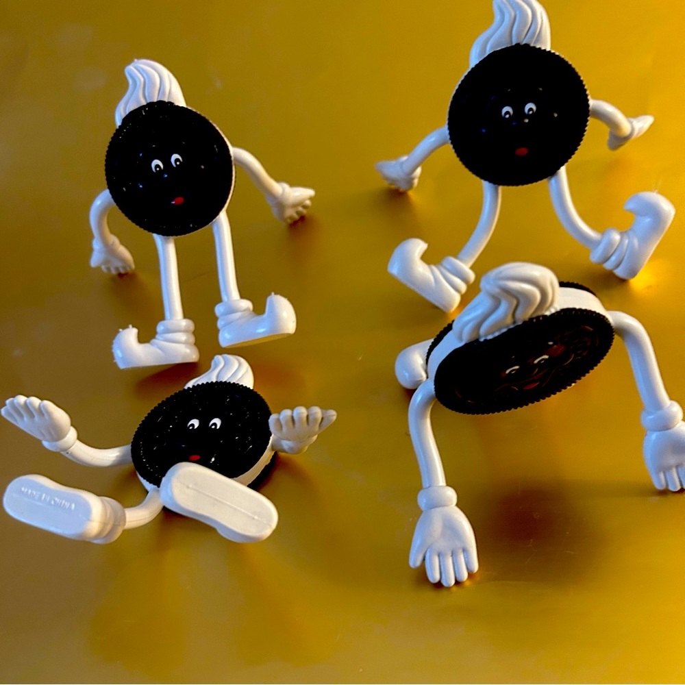 Oreo Bendable Flexible Smiling Black & White Vintage Cookie Guy Lot of 4